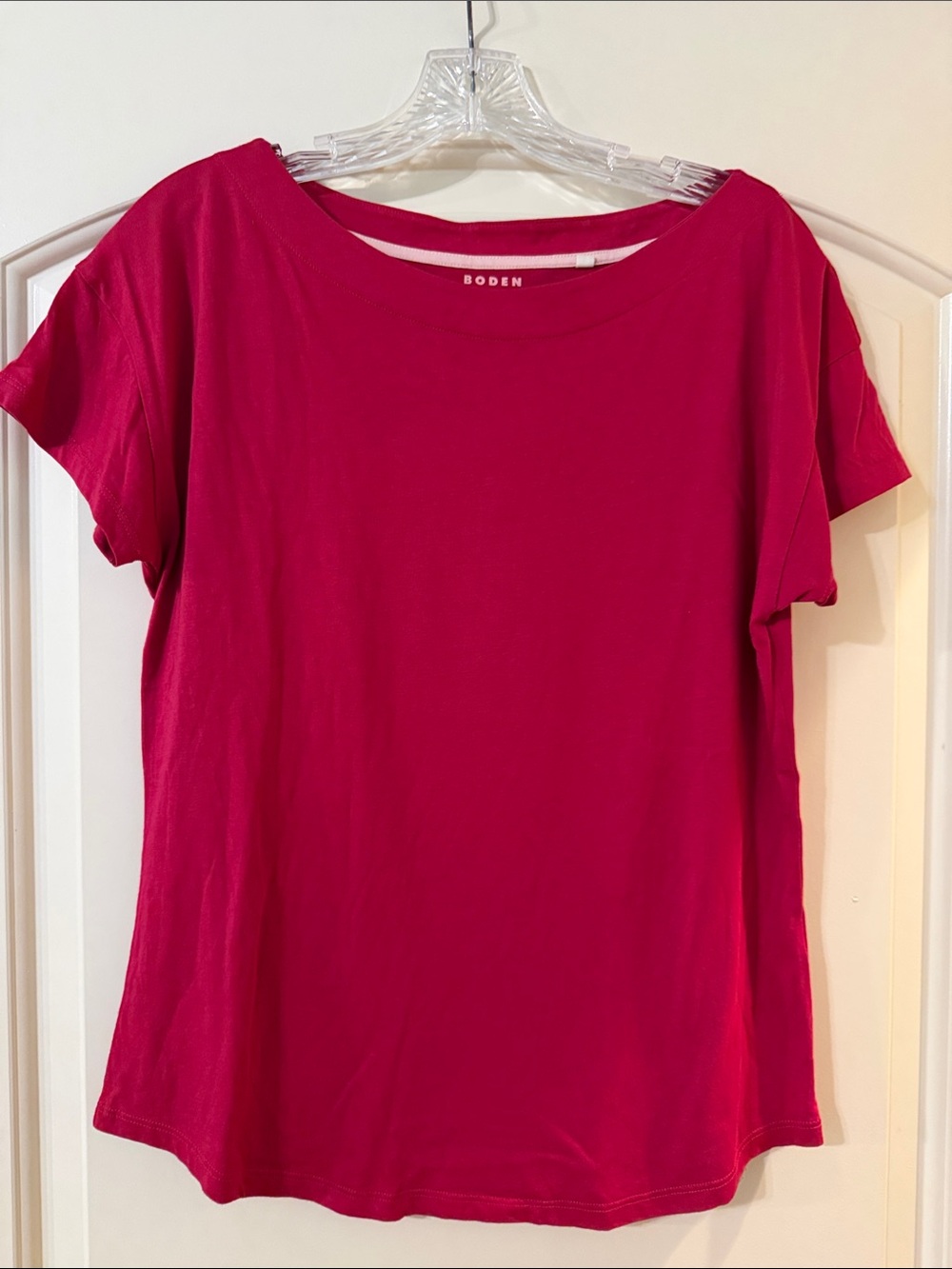 Boden Short Sleeve Tee in Vibrant Pink